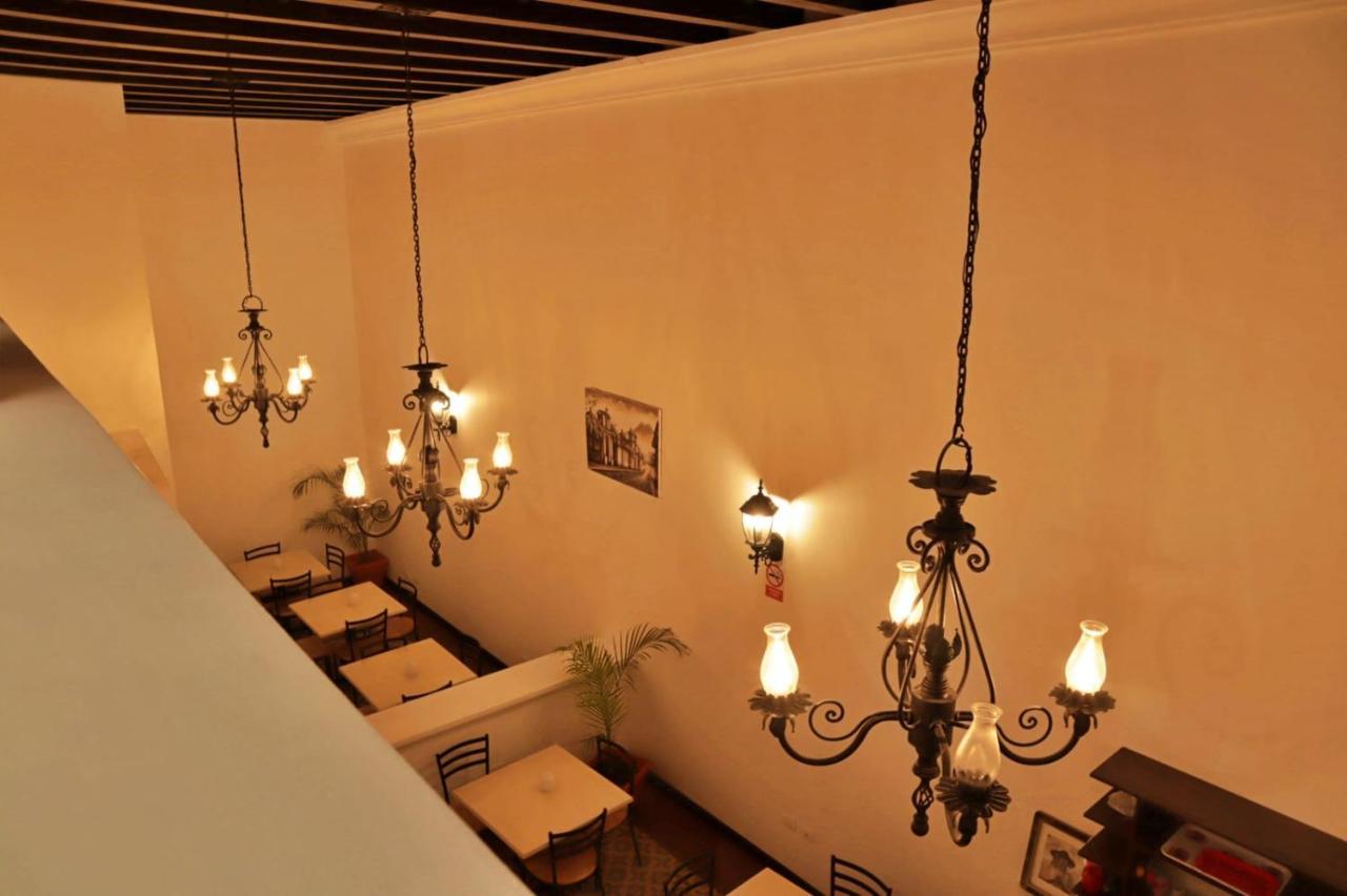 Hotel Posada El Arcangel Antigua Exteriör bild